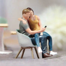 Load image into Gallery viewer, 1:64 Painted Unpainted Figure Model Miniature Resin Diorama Couple Watch Mobile New
