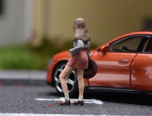 Load image into Gallery viewer, 1:64 Painted Figure Model Miniature Resin Diorama Toy Sand Trendy Walking Girl
