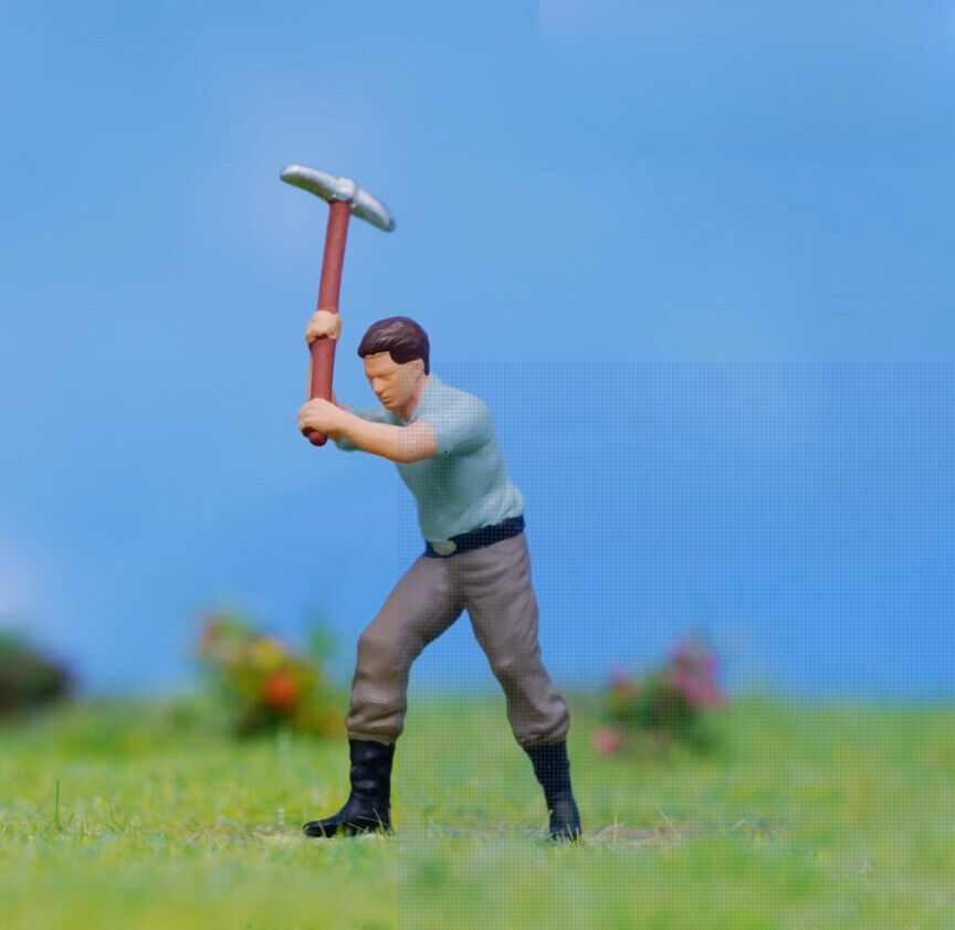 1:64 Painted Figure Model Miniature Resin Diorama Workder Porter Handler Man Toy Collection