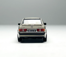 Load image into Gallery viewer, Minigt 1:64 Benz 190E 1984 Ayrton Senna Figure Model Diecast Metal Car New Collection
