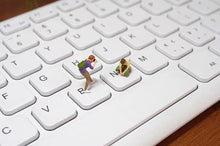 Load image into Gallery viewer, 1:64 Painted Figure Model Miniature Resin Diorama Sand Archaeologists Historians

