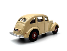 Load image into Gallery viewer, 1:76 Yellow 1935 Classic Vintage Sedan Sports Model Diecast Metal Car New Collection
