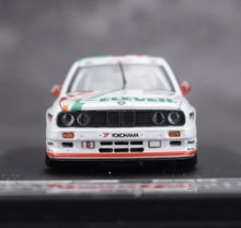 Load image into Gallery viewer, Moke 1:64 1992 Green M3 E30 MK1 #29 DTM Sports Model Diecast Metal Car New Collection

