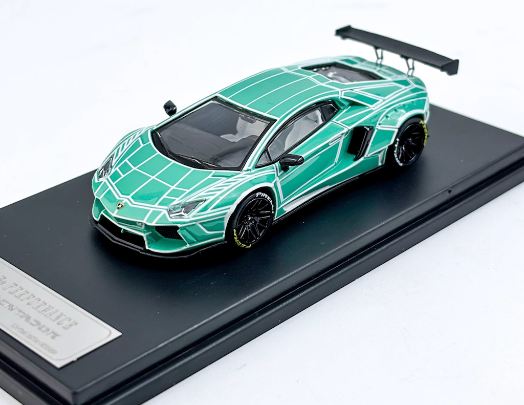 King 1:64 Luminous Green Aventador LP700 LBWK Sport Model Diecast Metal Car