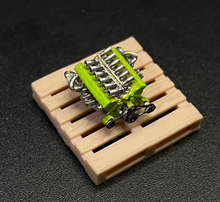 Load image into Gallery viewer, 1:64 3D V12 LS1 Engine Garage Mechanic Display Model Resin For Car New
