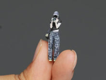 Load image into Gallery viewer, 1:64 Painted Figure Model Miniature Resin Diorama Sand Photographer Camera Girl
