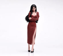 Load image into Gallery viewer, 1:24 Painted Figure Model Miniature Resin Diorama Sexy Red Dress Lady Woman Sand
