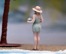 Load image into Gallery viewer, 1:64 Painted Figure Model Miniature Resin Diorama Scene Sand Vacation Style Girl
