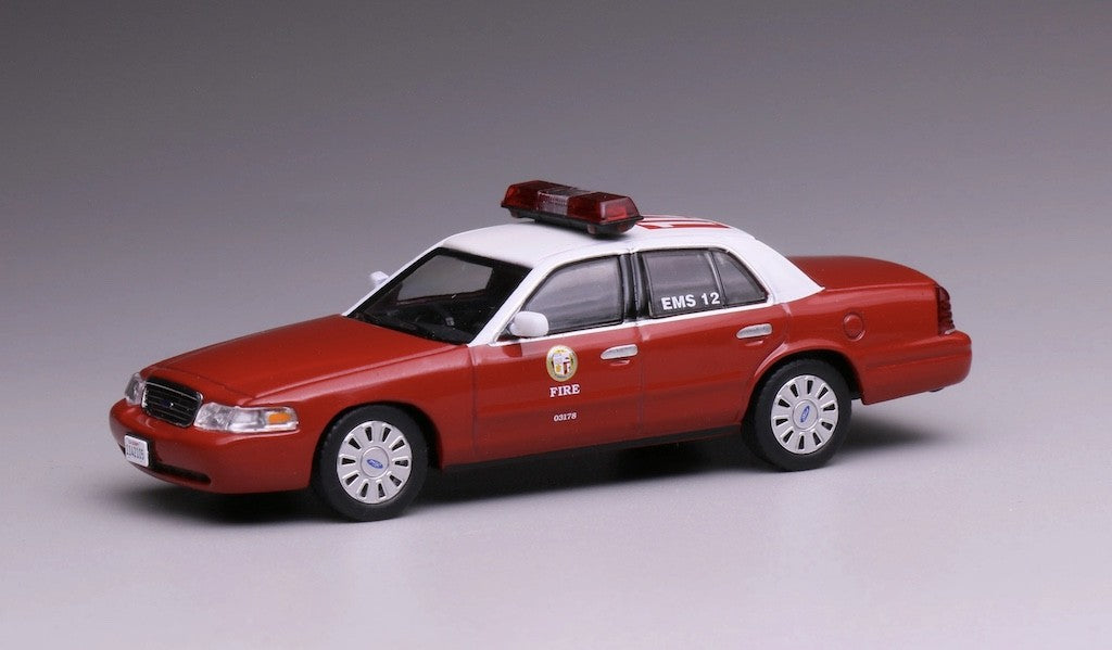 1:64 596 Red LA LAFD Fire Crown Victoria CV EN114 Model Diecast Metal Car New Collection