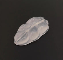 Load image into Gallery viewer, Nature Jade Leaf Pendant Necklace Gift Jewelry charm Blessing Lucky Fortune TR
