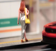 Load image into Gallery viewer, 1:64 Painted Figure Model Miniature Resin Diorama Sand Sexy Wallking Lady Girl New Collection
