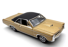 Load image into Gallery viewer, 1:87 Gold Pontiac GTO Coupe Classic Sports Model Diecast Metal Car New Collection
