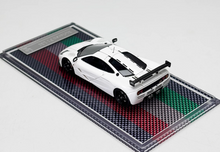 Load image into Gallery viewer, U2 1:64 F1 LM Super Racing Sports Model Diecast Resin Car New

