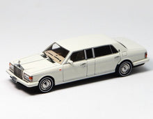 Load image into Gallery viewer, GFCC 1:64 White 1998 Silver Spur Park Ward Luxury Model Diecast Metal Car New Collection
