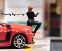 Load image into Gallery viewer, 1:64 Painted Figure Model Miniature Resin Diorama Sand Lady in Suit Short hair Collection
