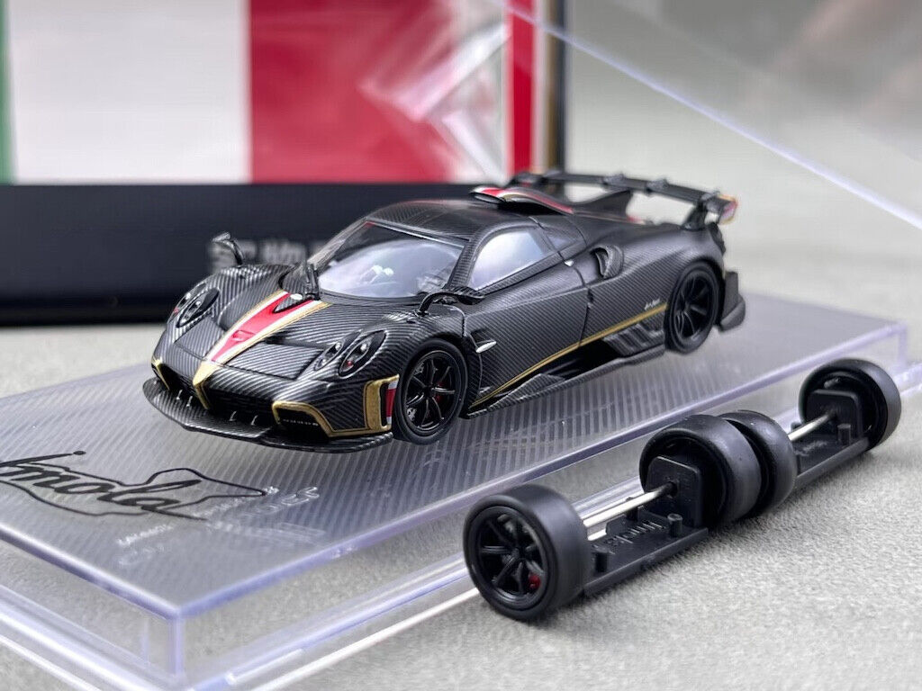 CM 1:64 Black Carbon Gold Imola Racing Sports Model Diecast Metal Car New Collection