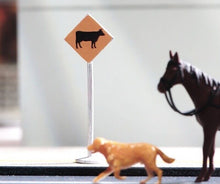 Load image into Gallery viewer, 1:64 Painted Unpainted Figure Model Miniature Resin Diorama Sand Animal Sign
