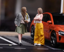 Load image into Gallery viewer, 1:64 Painted Figure Model Miniature Resin Diorama Toy Sand Girlfriend Lady Set
