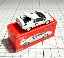 Load image into Gallery viewer, Maisto 1:64 White Countach Classic Speed Sports Model Diecast Metal Car New Collection
