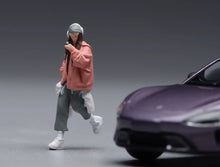 Load image into Gallery viewer, 1:64 Painted Figure Model Miniature Resin Diorama Toy Sand Casual Wearing Girl

