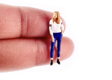 Load image into Gallery viewer, 1:64 Painted Figure Mini Model Miniature Resin Diorama Sand Trendy Boy Girl Blue New
