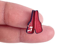 Load image into Gallery viewer, 1:64 Painted Figure Model Miniature Resin Diorama Sand Band Guitarist Artists
