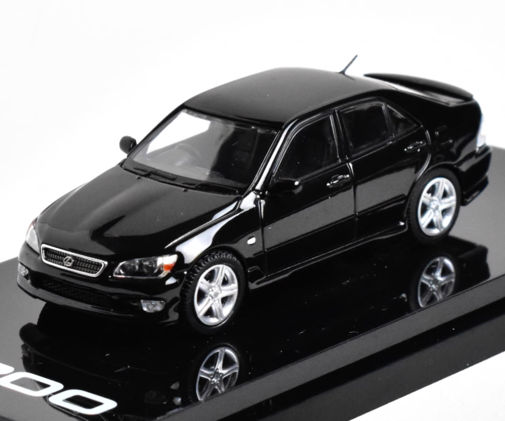 HobbyJapan 1:64 Black 1999 Lexus IS200 Sedan Sport Model Diecast Metal Car New Collection