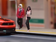 Load image into Gallery viewer, 1:64 Painted Figure Model Miniature Resin Diorama Toy Sand Pretty Woman Beauty

