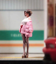 Load image into Gallery viewer, 1:64 Painted Figure Model Miniature Resin Diorama Sand Lady Cute Girl Street Collection
