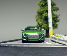 Load image into Gallery viewer, Minigt 1:64 Green Batur Coupe Sports Model Diecast Metal Car New Collection
