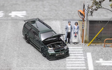 Load image into Gallery viewer, FH 1:64 Dark Green Stagea Wagon Skyline GTR R34 WC34 Model Diecast Metal Car

