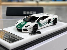Load image into Gallery viewer, VMB 1:64 Dubai Police Aventador LP700-4 Sports Model Diecast Resin Car New Collection
