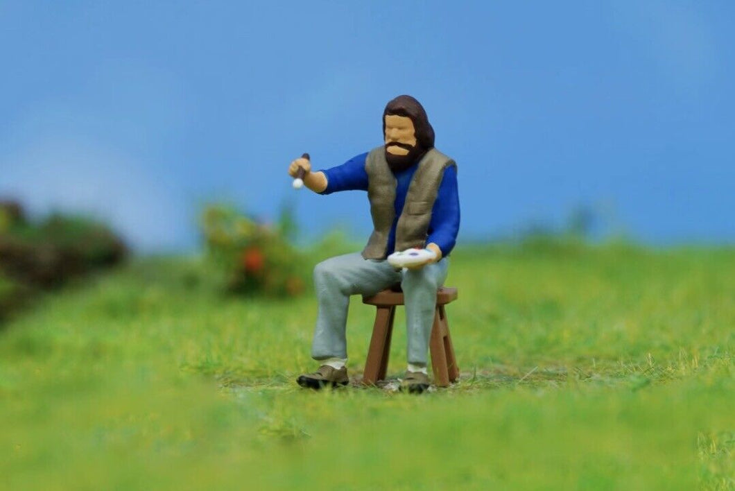 1:64 Painted Figure Model Miniature Resin Diorama Sand Painter Artist Drawing Collection