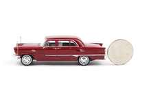Load image into Gallery viewer, XCARTOYS 1:64 Red Hongqi CA72 Luxury Sedan Model Diecast Metal Car New
