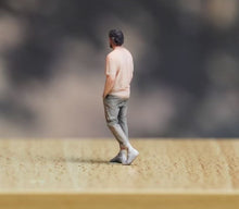 Load image into Gallery viewer, 1:64 Painted Figure Model Miniature Resin Diorama Sand Walking Man Cool Guy
