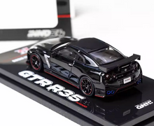 Load image into Gallery viewer, Inno 1:64 Black Carbon GTR R35 Nismo Sports Model Diecast Metal Car New Collection

