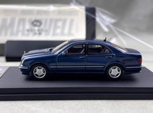 Load image into Gallery viewer, Maxwell 1:64 Blue E320 W210 Classic Sedan Sports Model Diecast Metal Car New Collection
