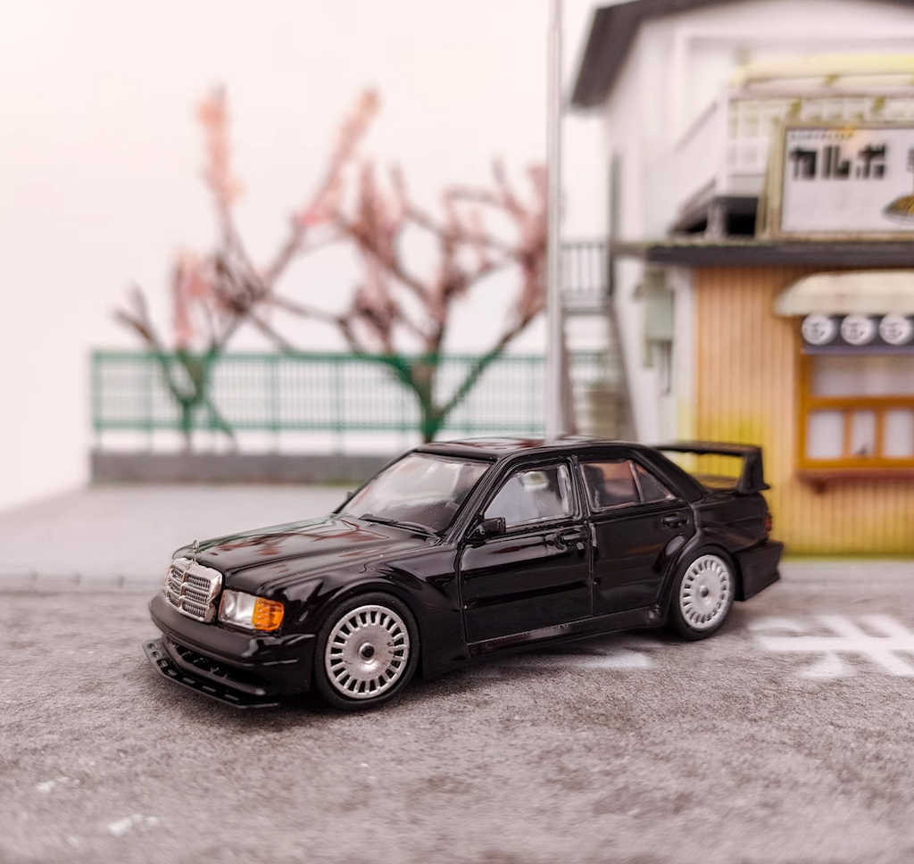 1:64 SEEKER Black 190E 2.5-16 Evolution Sports Model Diecast Metal