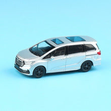 Load image into Gallery viewer, Masdi 1:64 Silver Odyssey RC3 Mini Van MPV Sports Model Diecast Metal Car New Collection
