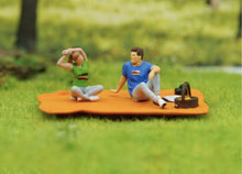 Load image into Gallery viewer, 1:64 Painted Figure Model Miniature Resin Diorama Outdoor Picnic Camping Reading Collection
