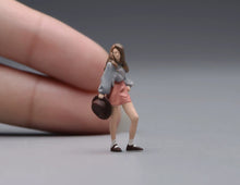 Load image into Gallery viewer, 1:64 Painted Figure Model Miniature Resin Diorama Toy Sand Trendy Walking Girl
