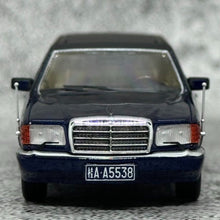 Load image into Gallery viewer, MZS 1:64 HEC Blue W126 1000Sel Luxury Limousine Model Diecast Metal Car New Collection
