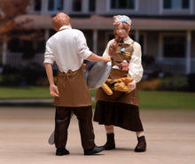 Load image into Gallery viewer, 1:24 Painted Figure Model Miniature Resin Diorama Baking Couple Lady Man Set
