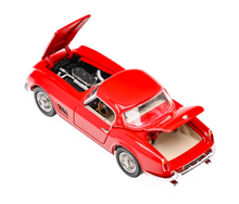 Load image into Gallery viewer, GFCC 1:64 Red 1960 250GT California Convertible SWB Model Diecast Metal Car
