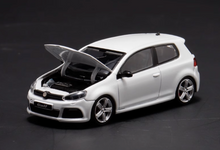 Load image into Gallery viewer, Maxwell 1:64 HEC White VW Golf GTI MK6 Sports Model Diecast Metal Car New Collection
