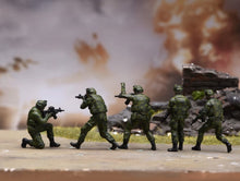 Load image into Gallery viewer, 1:64 Painted Figure Model Miniature Resin Diorama Scene Commando Soldiers Team
