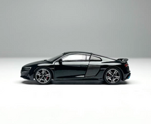 Load image into Gallery viewer, Masdi 1:64 Green 2022 R8 V10 Coupe Sports Model Diecast Metal Car New Collection
