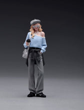 Load image into Gallery viewer, 1:24 Painted Figure Model Miniature Resin Diorama Fashion Trendy Girl Beret Lady
