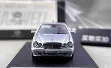 Load image into Gallery viewer, Maxwell 1:64 Silver E320 W210 Classic Sedan Sports Model Diecast Metal Car New Collection
