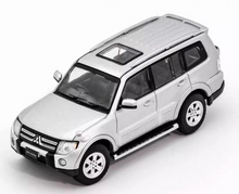 Load image into Gallery viewer, Shadow 1:64 Silver Pajero V97 ORV SUV Off Sports Model Diecast Metal Car New Collecction
